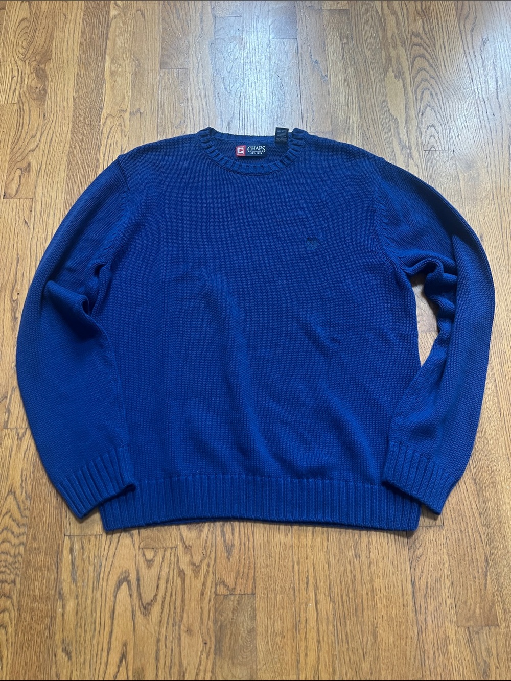 Chaps Men's Crewneck Sweater in Royal Blue size Large 100% cotton